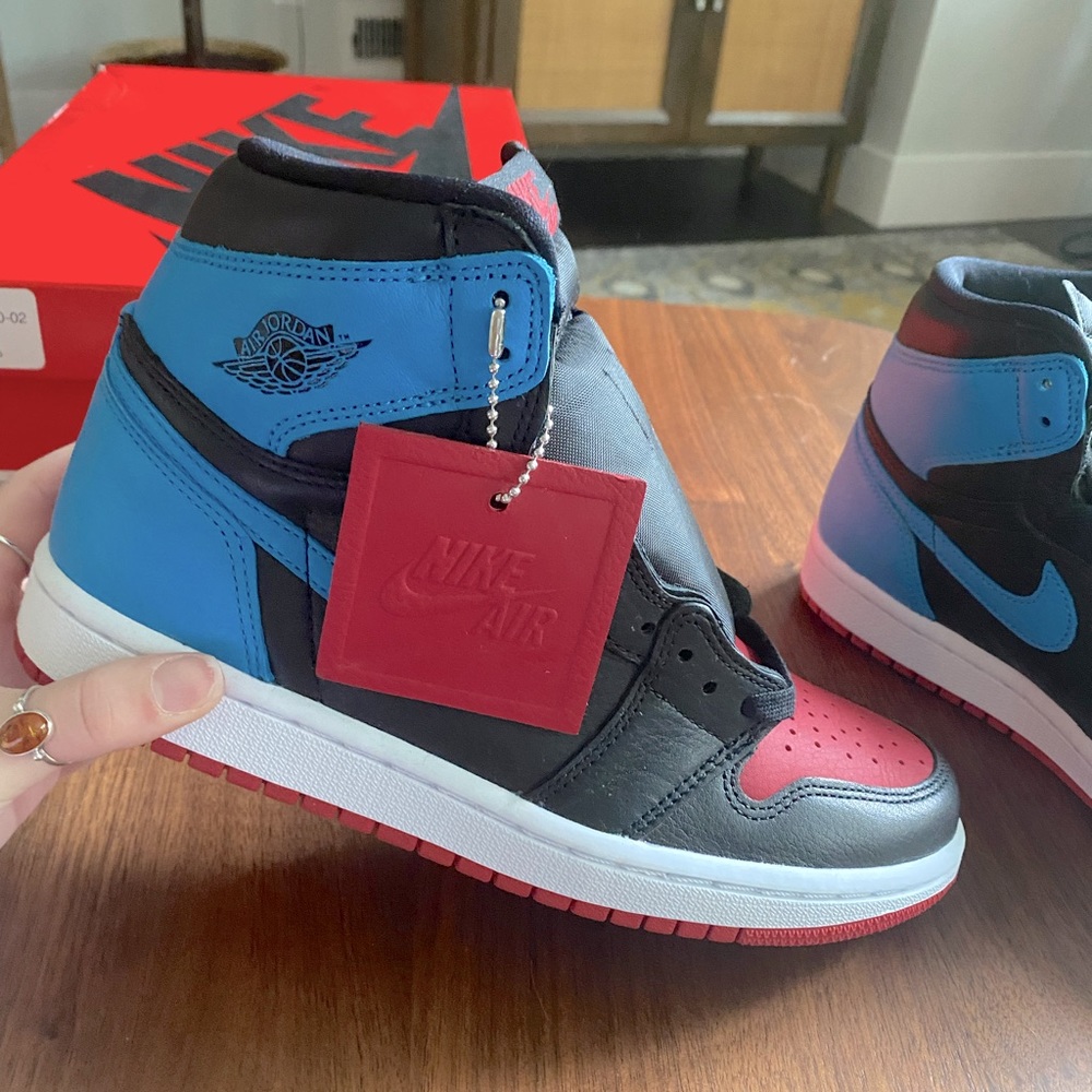Nike JORDAN 1 high OG “UNC to Chicago”